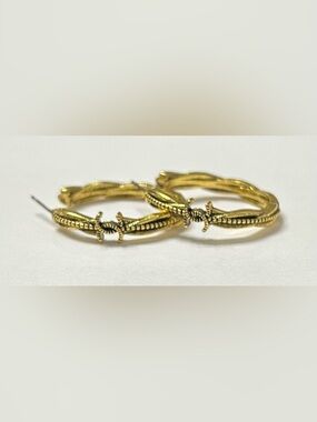 NEW! Twisted CC Hoop Earrings